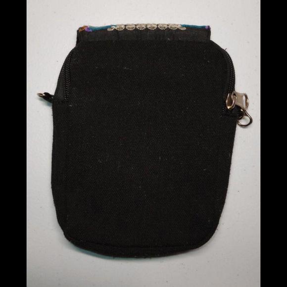 Embroidered Floral & Butterfly Zipper Pocket Black Magnetic Clasp Purse Wallet - Picture 2 of 4